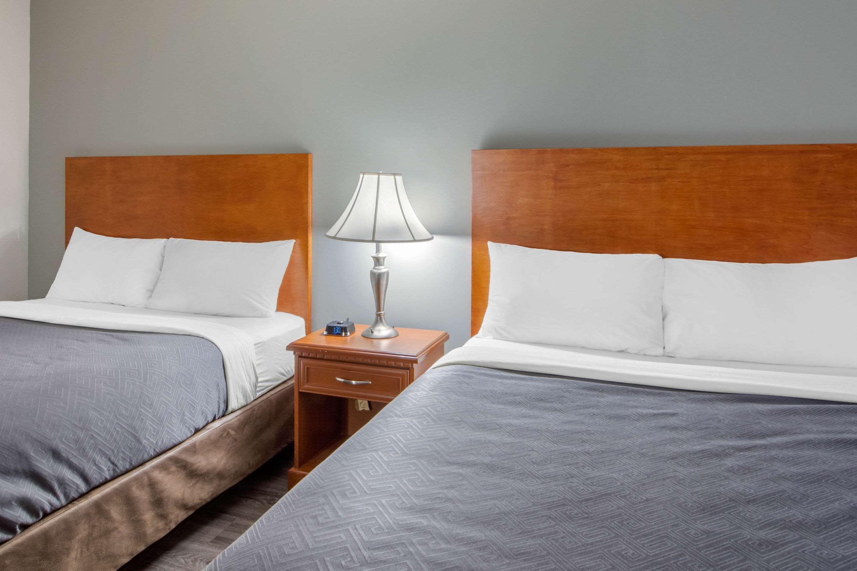 Econo Lodge Regina Dış mekan fotoğraf