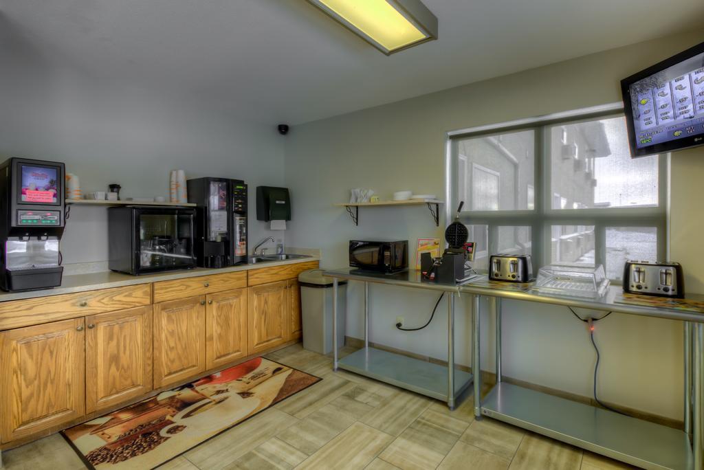 Econo Lodge Regina Dış mekan fotoğraf