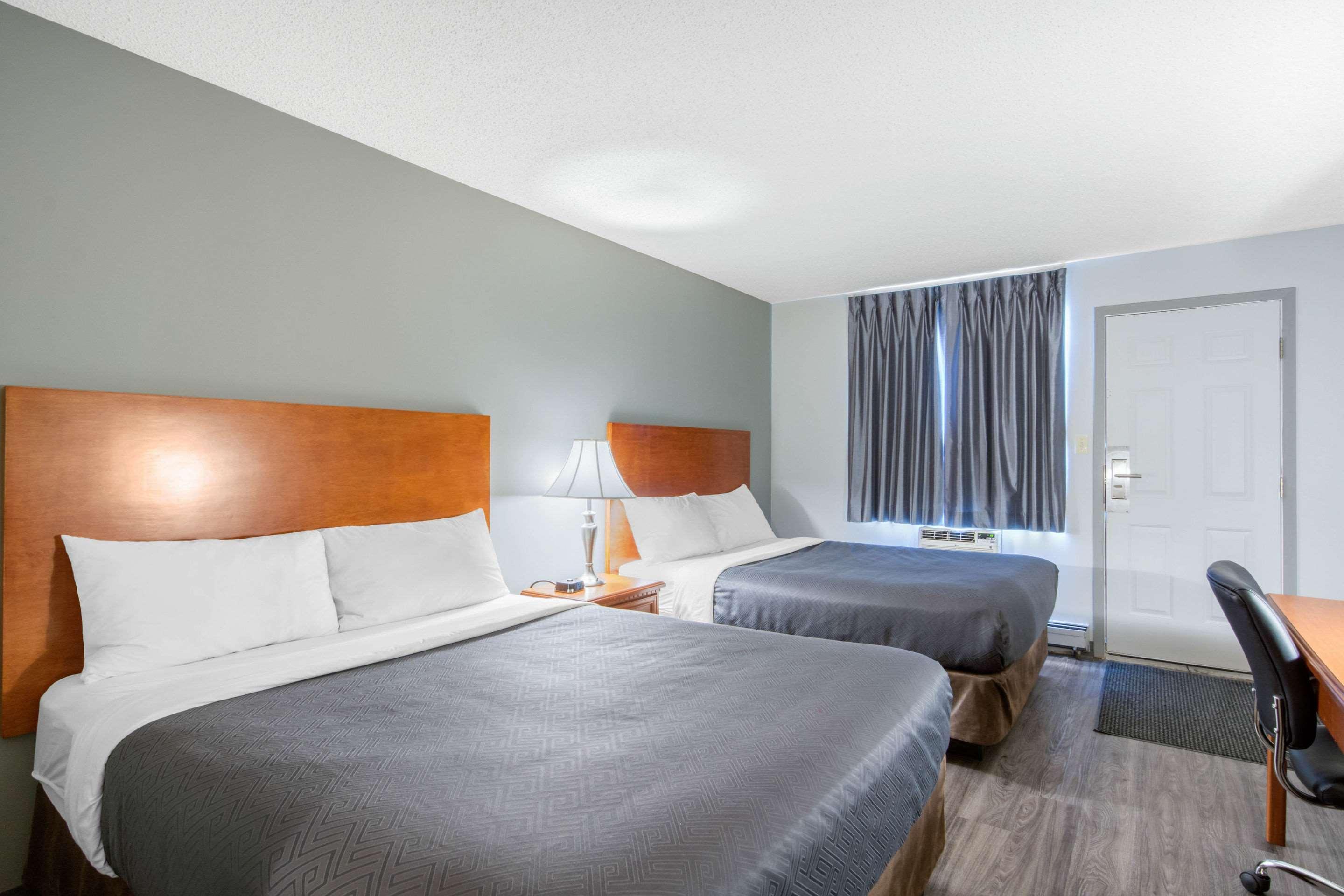 Econo Lodge Regina Dış mekan fotoğraf